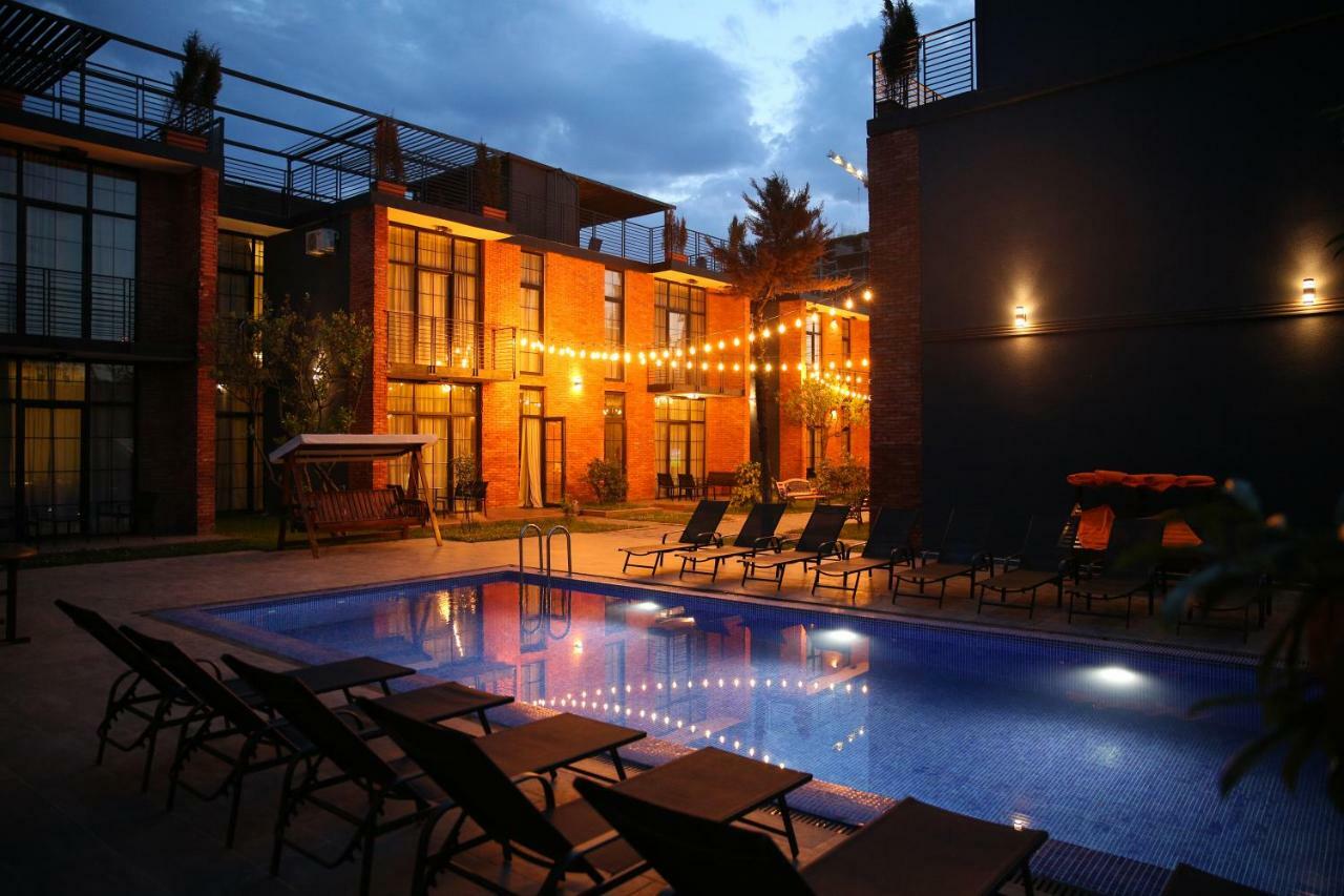 Citron Cottages Batumi Exteriör bild